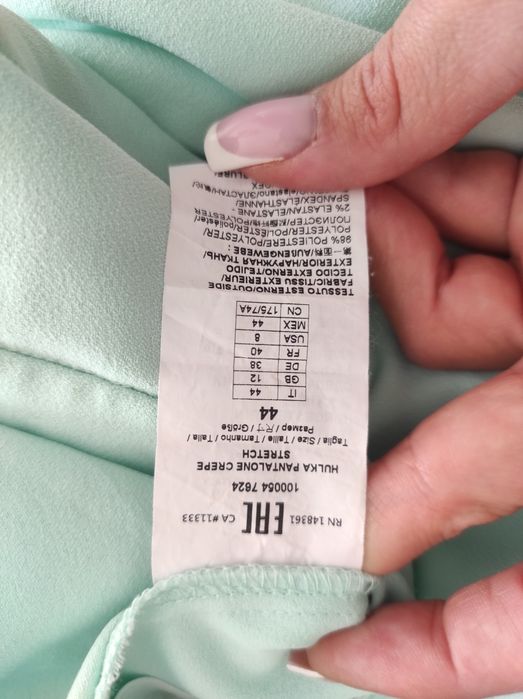 Nowe miętowe eleganckie spodnie Pinko IT 40
