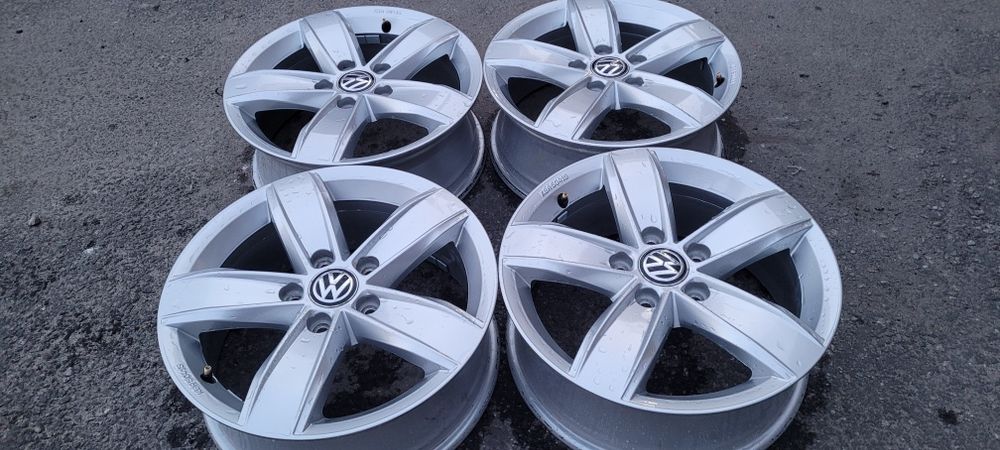 Oryginalne felgi VW 16 5x112 polecam