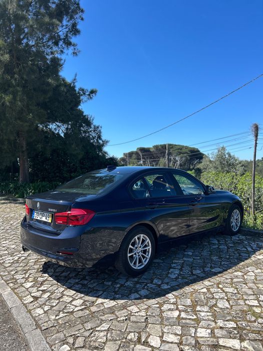 BMW 320i  85.000km