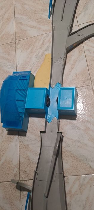 Disney Cars 3 Circuito Internacional da Flórida - Mattel (Usada)