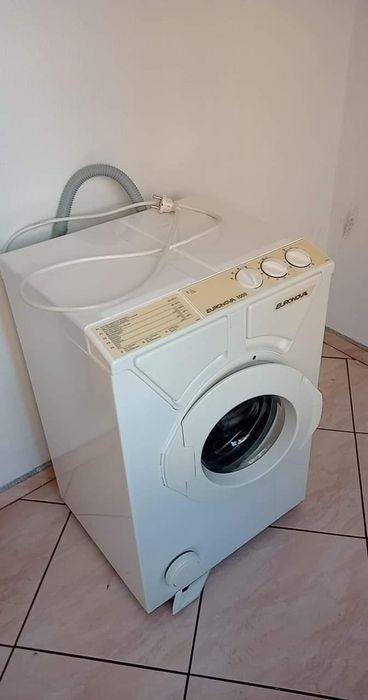 Mała pralka Euronova