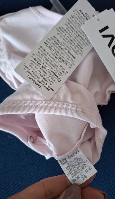 Body różowe na ramiączka dziecięce z kwiatuszkami