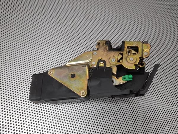 Fechadura / fecho porta trás esquerdo MITSUBISHI Space Star Combi (DG_