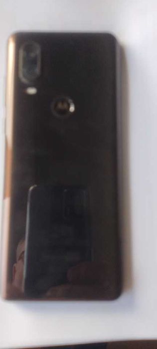 MOTOROLA ONE VISION +ładowarka + kabelek
Kolor brązowy