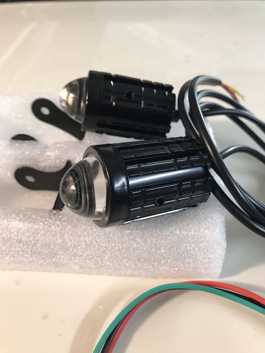 Світлодіодна двокольорова доп фара для мотоцикла або скутера з кнопкою