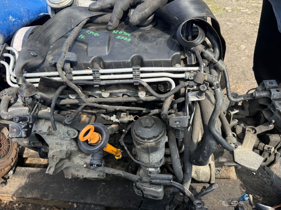 Мотор/двигун/двигатель Volkswagen Golf  Passat Caddy Touran 1.9TDI BXE