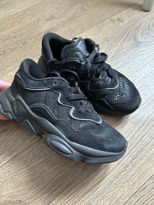 Кросівки Adidas Ozweego 30 розмір 18,5-19 см