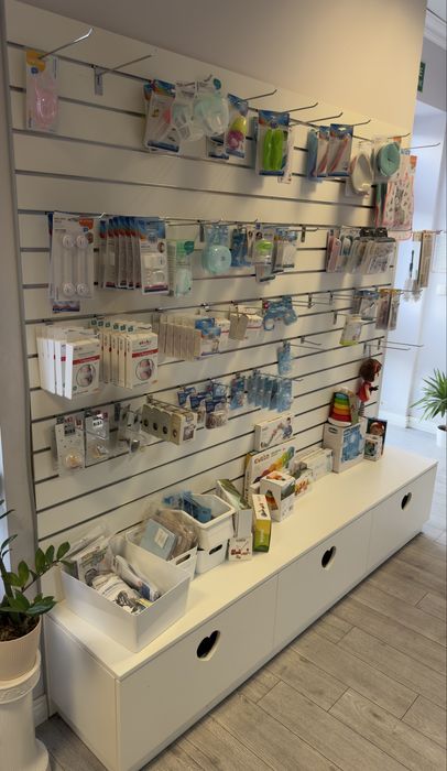 Biale meble do sklepu