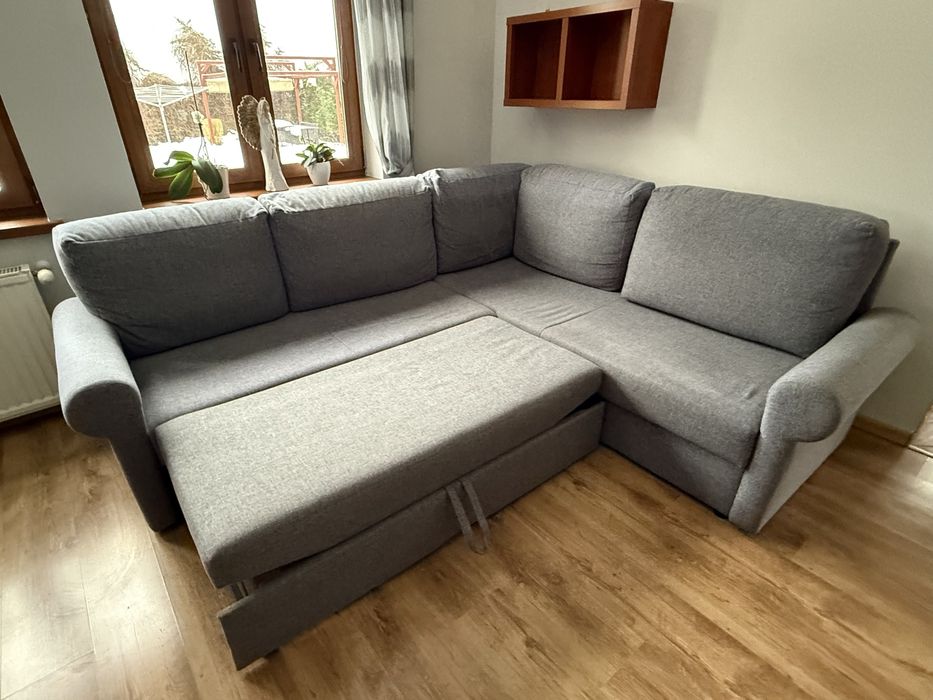 Sprzedam narożnik z  pufą