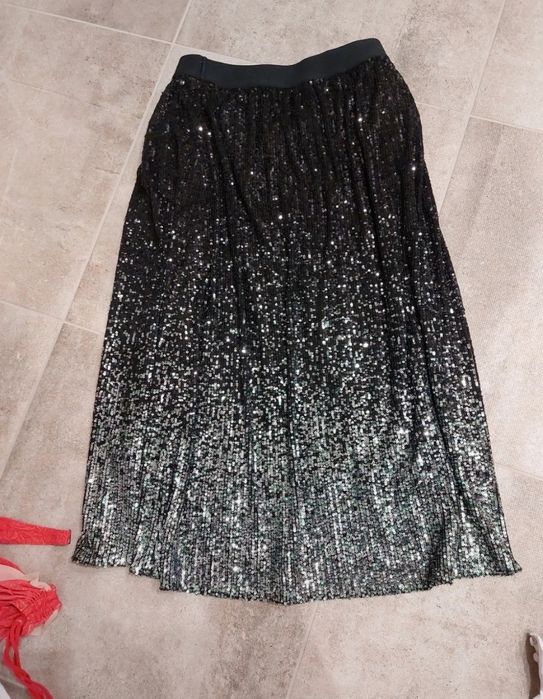 Elegancka spódnica cekinowa