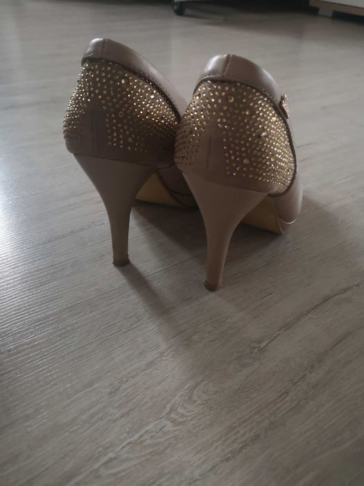 Buty na obcasie, szpilki