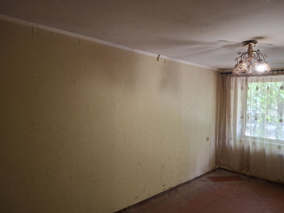 Продам квартиру под Ваш ремонт.