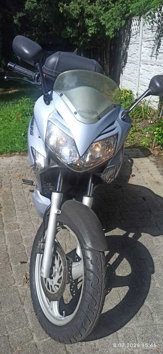Legenda kategorii 125: Honda Varadero 125 (2008)