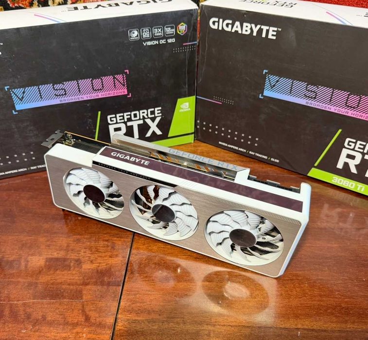 3шт в наличии! Видеокарты nvidia rtx 3080ti 12gb Gigabyte Vision oc white