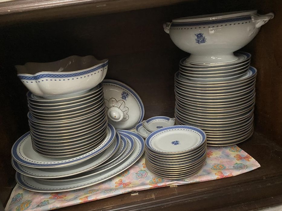 Serviço de Jantar Vista Alegre, modelo cozinha velha