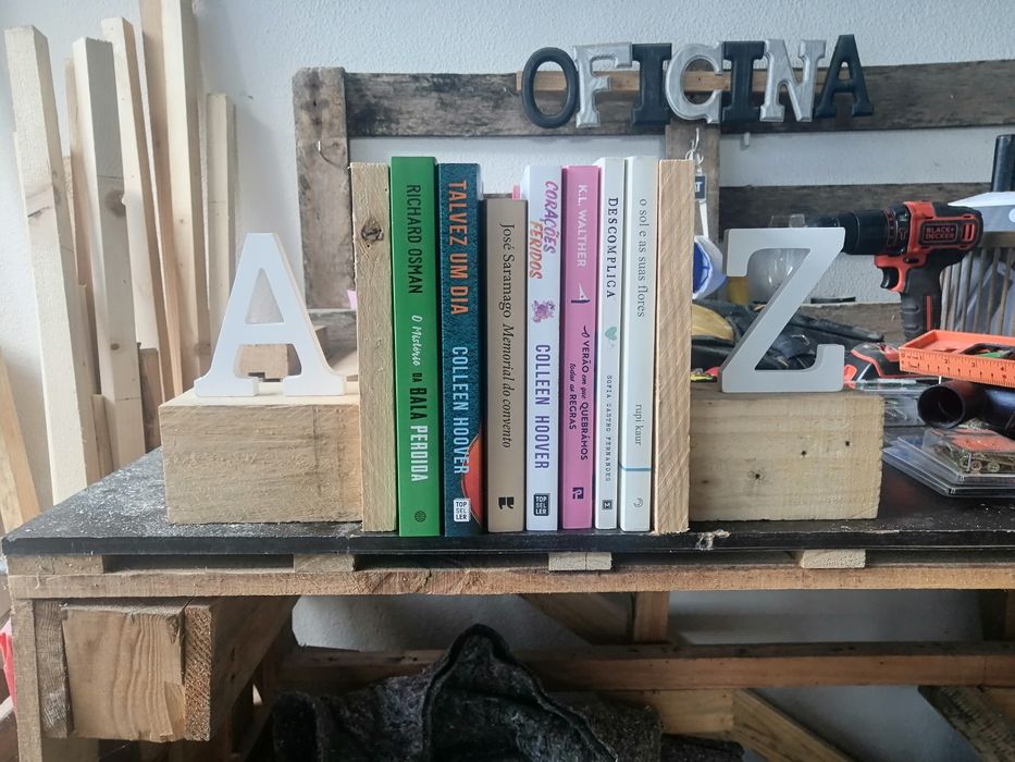 Suporte de livros