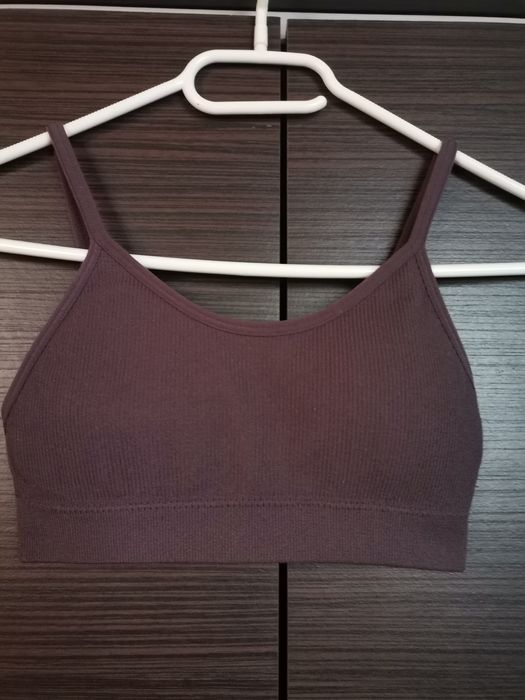 Trzy topy(zestaw) rozmiar xs/s.