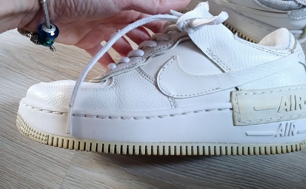 Білі шкіряні жіночі кросівки Nike,оригінал,жіночі кросівки 37-38р