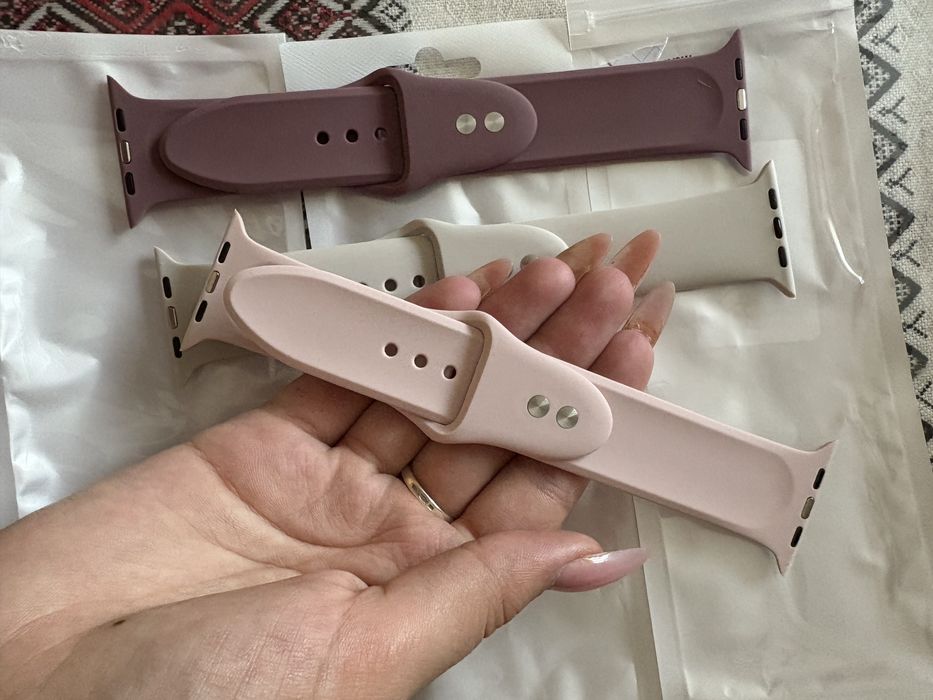 Ремінці до Apple Watch