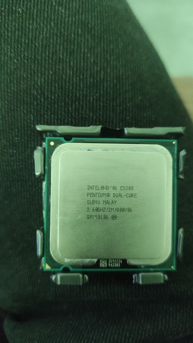 Pentium e5300 + ddr 2, 2gb (1+1gb)