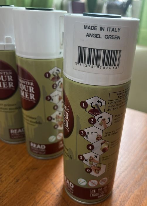 The Army Painter: Colour Primer - Angel Green