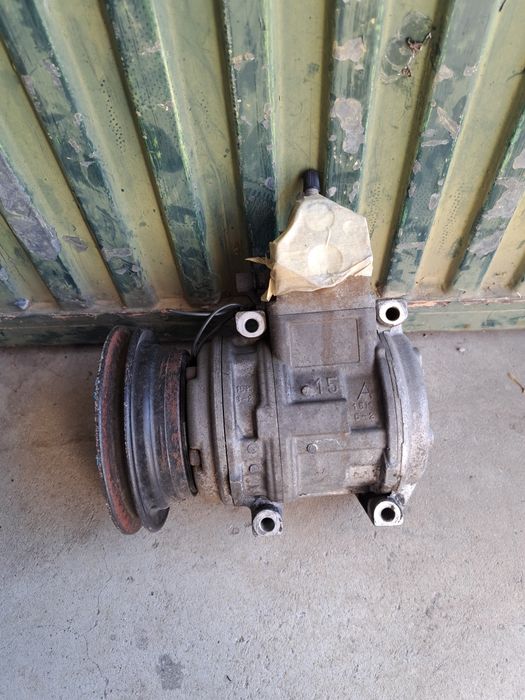 Botija  gpl de 60L e barril vazio de 50L e Motor AC mitsubishi pajero