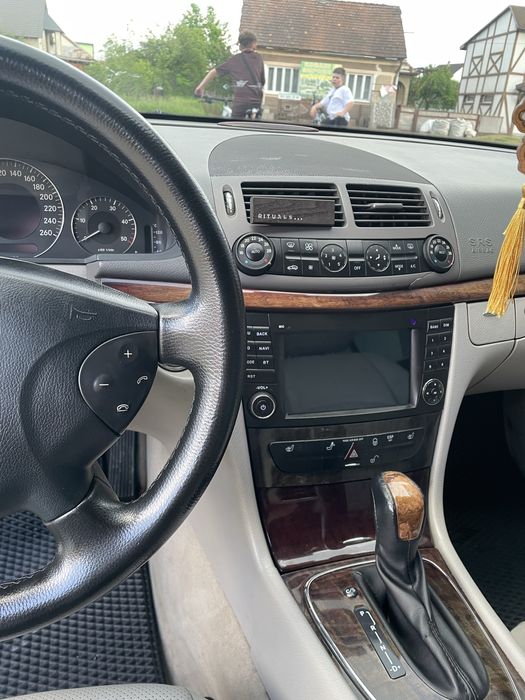 Mercedes e211 , мерседес е211 elegance ( 2.2 дизель )
