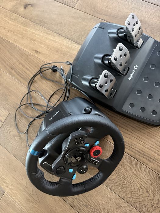 Logitech G29 Driving Force – Kierownica + Pedale – Realizm i Precyzja!