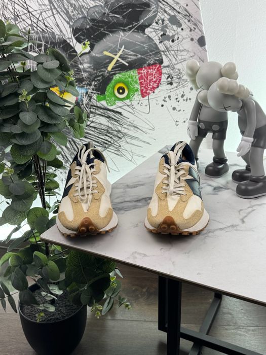 Кросівки New Balance 327 38 розмір Е7856: 669 грн. - Кроссовки для