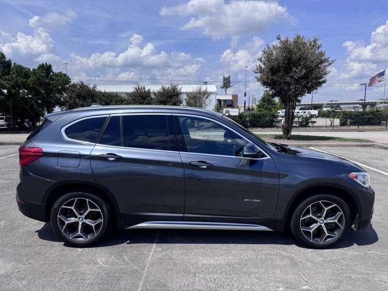 2017 BMW X1  2.0