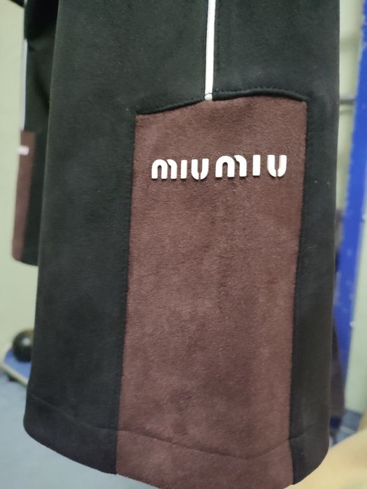 Продам жіночий спортивний костюм Miu Miu.