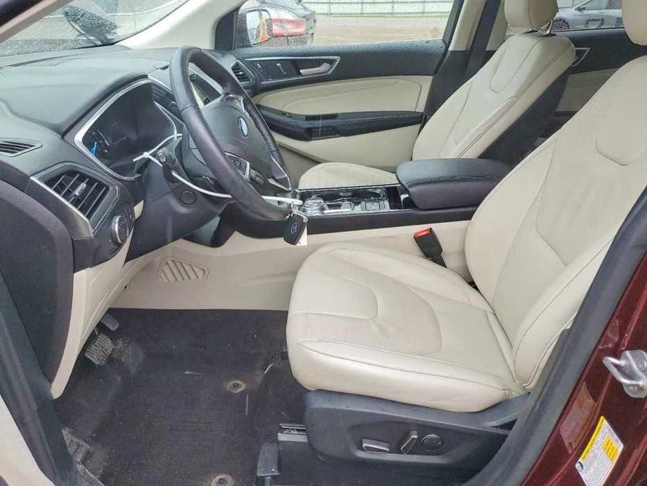 2019 Ford Edge Titanium /
