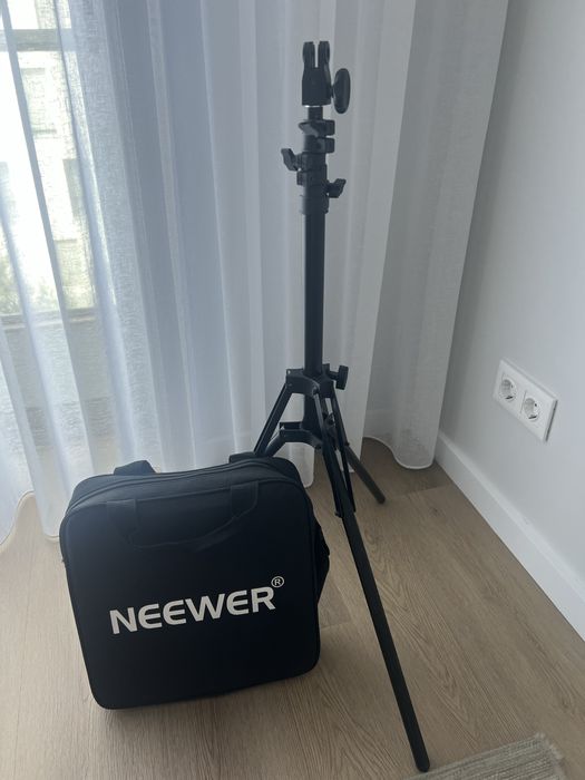 Ring Light com tripé Neewer