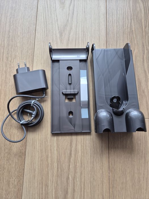 Ładowarka do odkurzacza dyson + uchwyt na odkurzacz