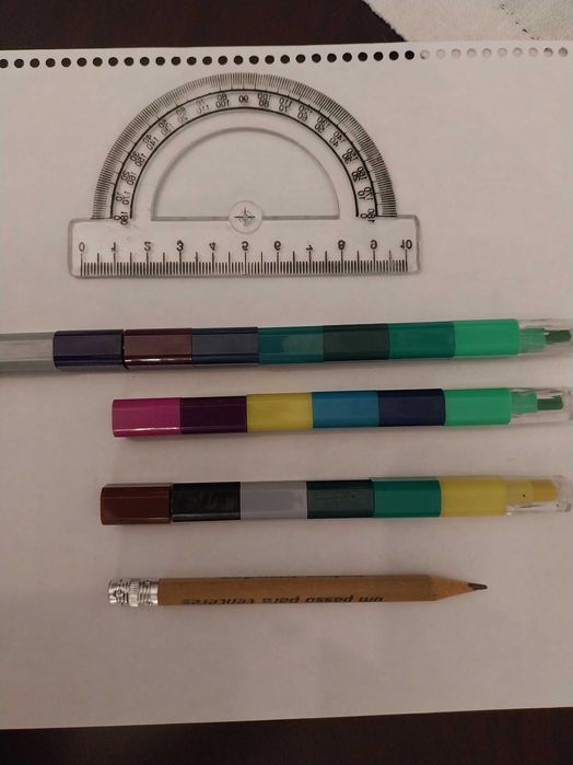 Lote material escolar, transferidor, lápis de cartão e lápis de cera