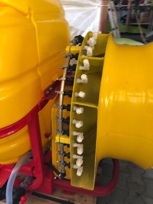 Pulverizador de 400 litros