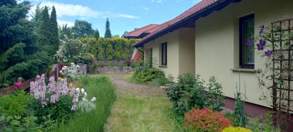Sprzedam dom w pięknej i spokojnej okolicy