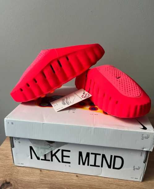 Nike Mind 001 Slide Solar Red R.43