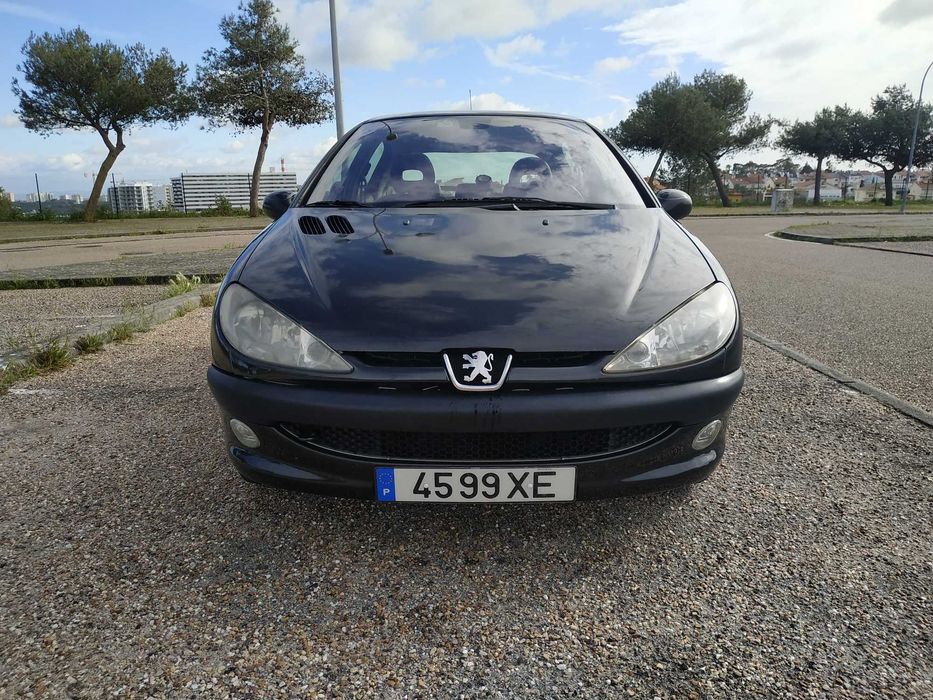 Peugeot 206 1.4 16V Black and Silver