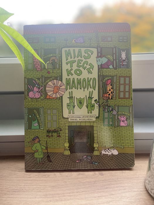 Książeczka Miasteczko Mamoko