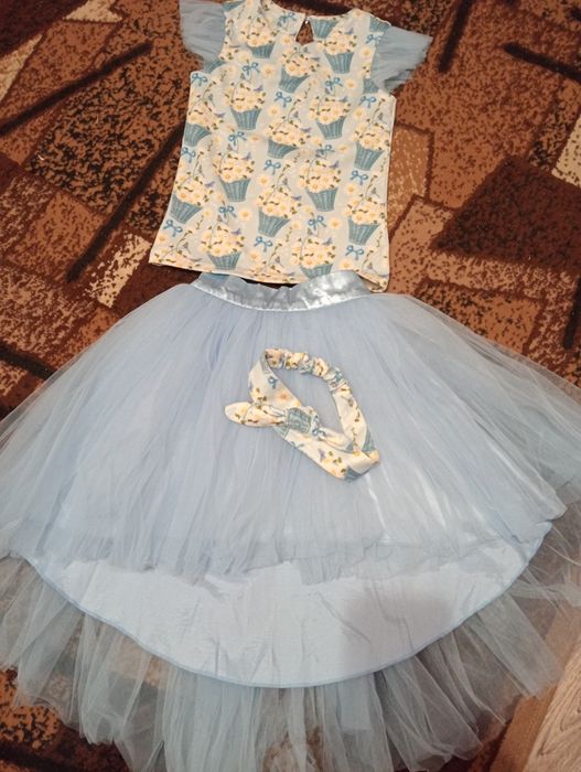 Костюм святковий