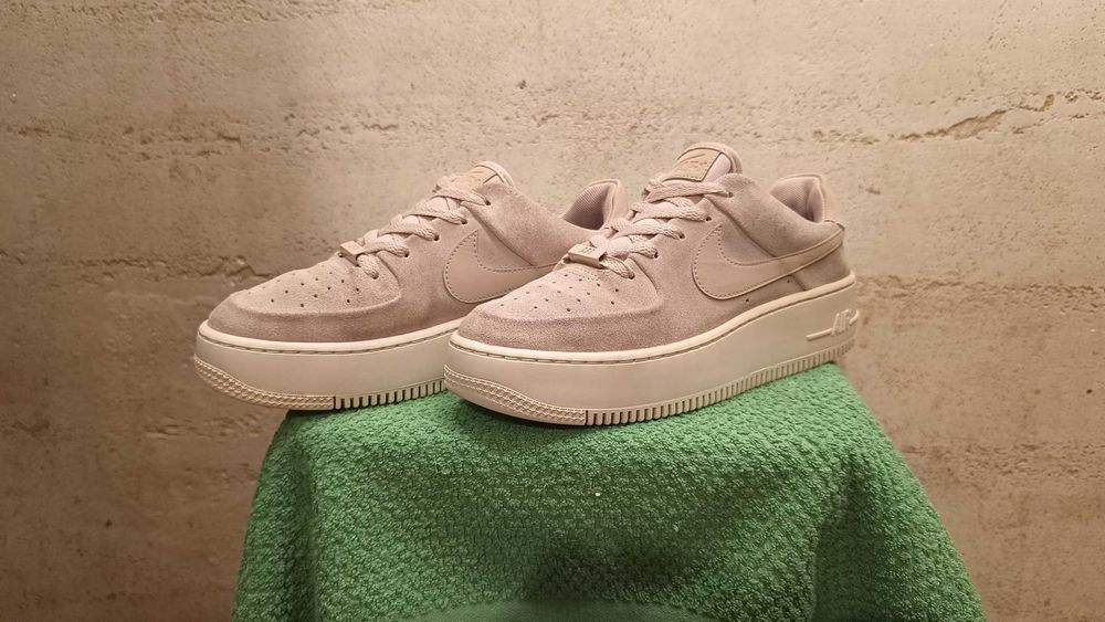 NIKE AIR FORCE 1 SAGE LOW SUEDE r.40,5 skóra stan bardzo dobry