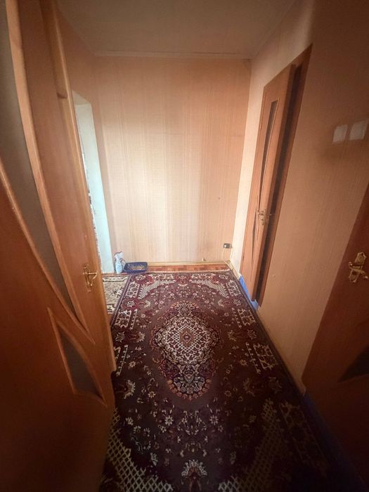 Продається 4 кімнатна квартира на Даманському.
