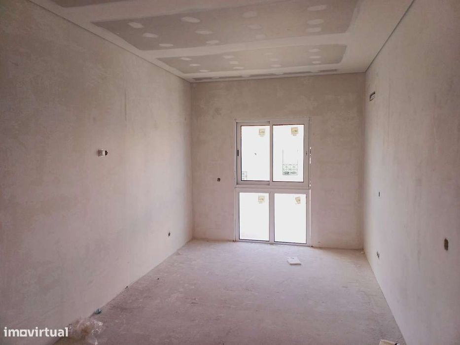 Apartamento T2 Novo de Luxo com garagem em Almancil