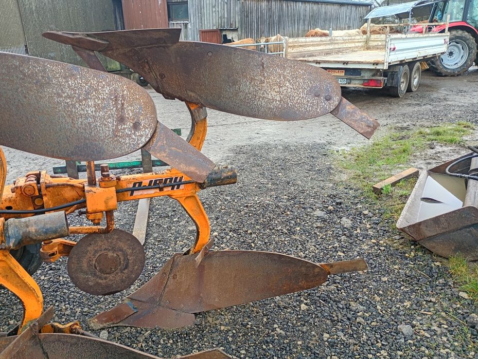 Pług obrotowy Huard Kuhn 365