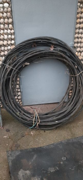 Силовий алюмінієвий чотирижильний кабель 62 метра