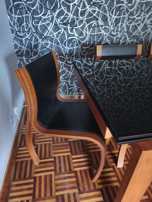 Mesa de jantar extensível em vidro + 6 cadeiras