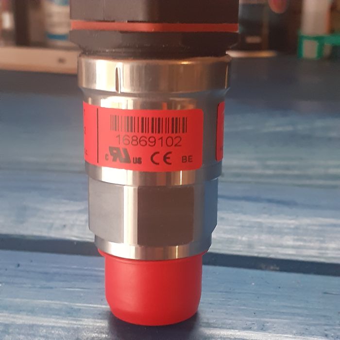 Датчик тиску danfoss mbs 3000