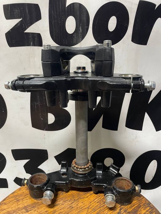 Траверса в зборі до мотоцикла Geon Pantera N/S 200/CR6Z 250/CR6S 250, або інші, на кастом! Уточнюйте!