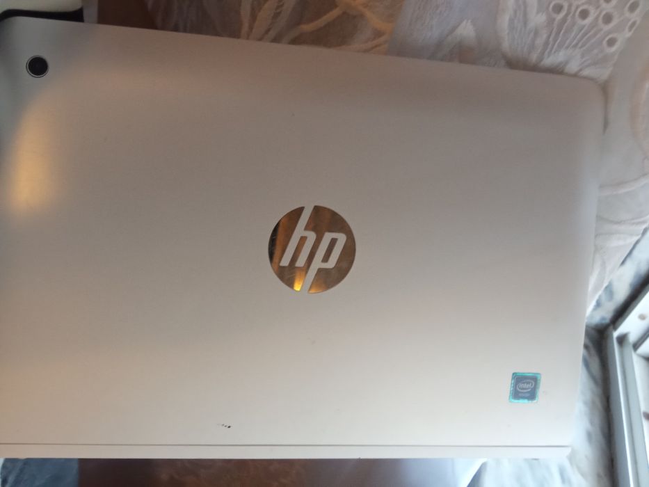 Ipad4 e Portátil híbrido HP